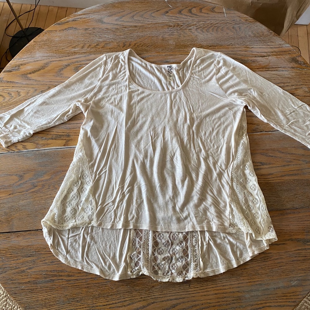 BELLA D beige rayon knit/lace side & back knit top